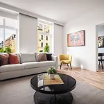 Floyen And Apartment