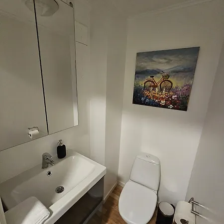 Lejlighed Floyen And *